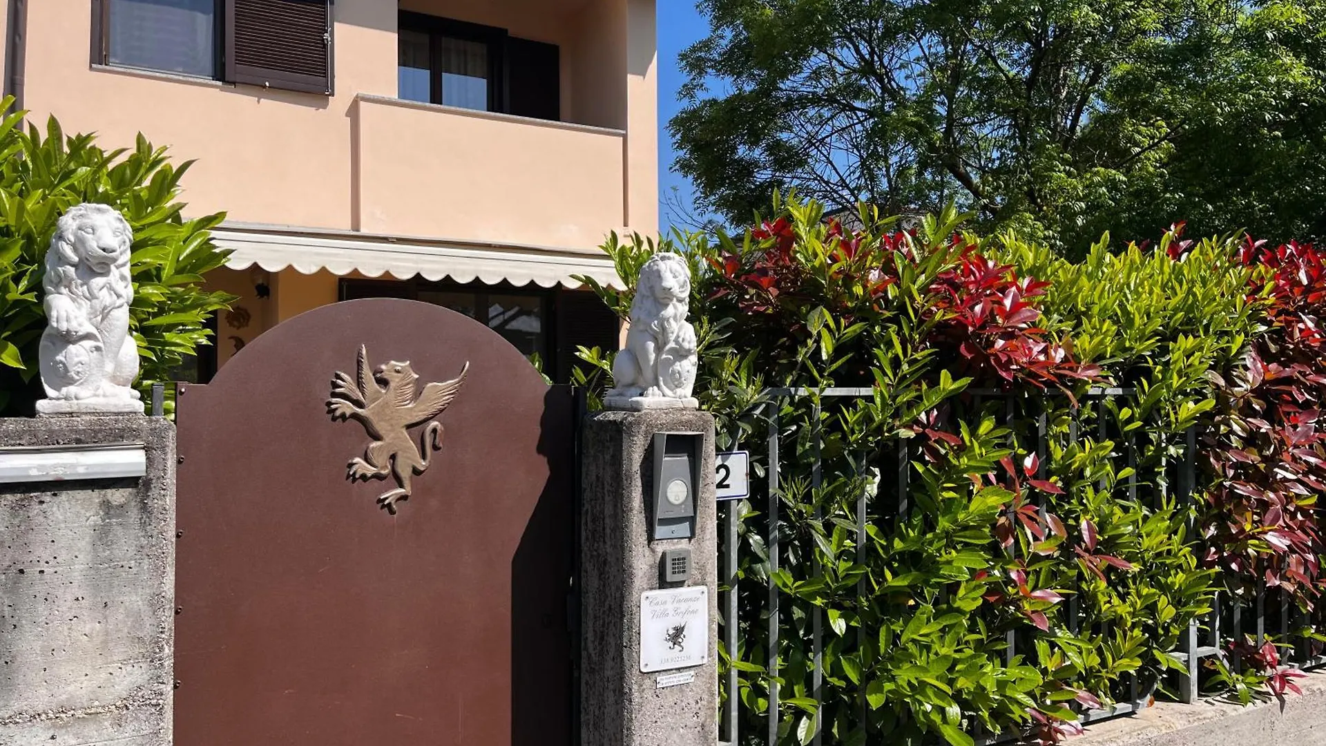 Villa Grifone Sirmione Holiday home